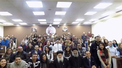 الأنبا موسى يشهد ختام الدورة الـ23 لتأهيل المقبلين على الزواج