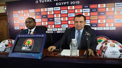 رسميا.. استقالة سكرتير عام الاتحاد الأفريقي لكرة القدم 