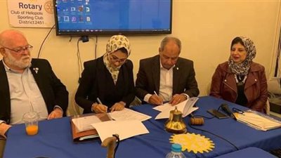 الوادي الجديد توقع بروتوكول تعاون لتدريب الفتيات على صناعة السجاد اليدوي | صور