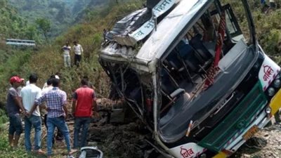 أغلبهم مسنُّون.. مصرع 25 شخصًا وإصابة العشرات في سقوط حافلة بجنوب أفريقيا