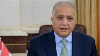 وزير الخارجية العراقى يصل مطار القاهرة