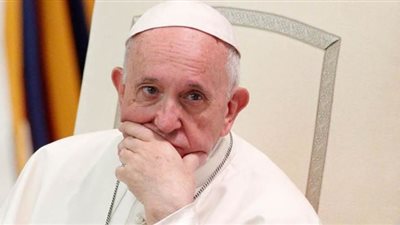 مصافحة صينية ونزلة برد.. حقيقة إصابة بابا الفاتيكان بفيروس كورونا