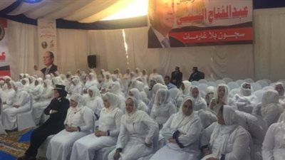 هدايا الشرطة للمرأة فى عيدها .. الإفراج عن الغارمات وزيارة استثنائية للنزلاء السجون.. فتح مستشفيات الشرطة مجانا.. تكريم أمهات الشهداء وتوزيع مساعدات