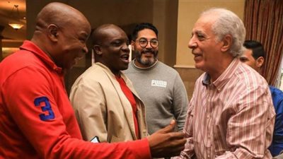 مدير نادي صن داونز يزور بعثة الأهلي