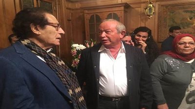 نجيب ساويرس يحضر افتتاح معرض فاروق حسني | صور