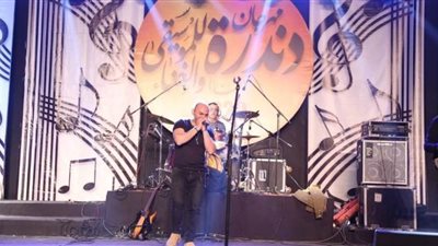 12 ألف شاب من جامعة جنوب الوادى فى حفل مسار إجبارى بمهرجان دندرة | صور