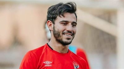 تفاصيل التقرير الألماني للاعب الأهلي بعد جراحة غضروف الركبة