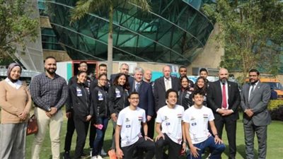 منتخب الخماسي يزور مستشفى 57357 بعد التتويج بذهبية كأس العالم | صور