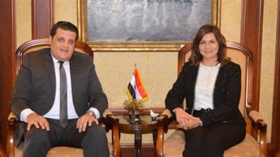 وزيرة الهجرة تستقبل رئيس مجلس أمناء مؤسسة صناع الخير للتنمية