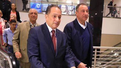 سفير مصر بجنوب إفريقيا يدعو بعثة الأهلي على مأدبة عشاء اليوم