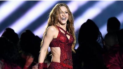 فيديو قديم للنجمة شاكيرا يثير الجدل على مواقع التواصل