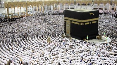 السعودية تقرر إيقاف العمرة للمواطنين والمقيمين في المملكة