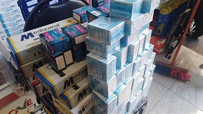 ضبط مستلزمات طبية مجهولة المصدر في الإسكندرية