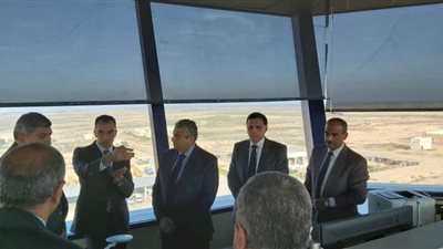 نائب وزيرالطيران يتفقد إجراءات مطار برج العرب لمواجهة كورونا