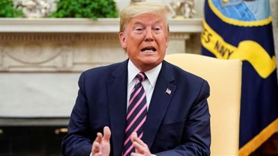 ترامب يسخر من بلومبرج بعد انسحابه من السباق الانتخابي الأمريكي