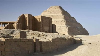 السياحة تخطر الشركات بقيمة تذاكر هرم زوسر ومواعيد زيارة قصر البارون