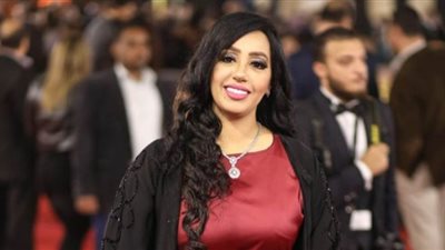 رشا السيد تخطف الأنظار بإطلالة جذابة وتكريمها ضمن أفضل 50 شخصية مؤثرة