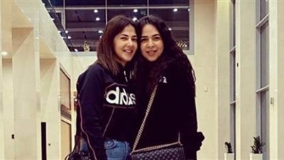 دنيا سمير غانم تنشر صورة لها مع شقيقتها إيمي: أحن بنت في الدنيا