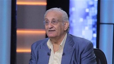 حلاوة مهاجما عبد الباقي ومسرح مصر: 