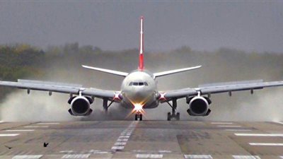 هبوط اضطراري لطائرة متجهة إلى دبي في موسكو