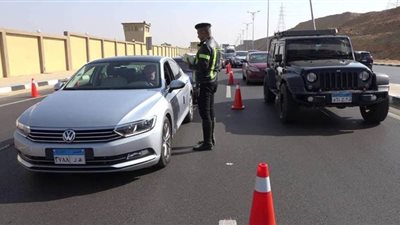 شرطة مطار القاهرة تنفذ 1832 حكما قضائيا وتضبط 35 قضية تزوير محررات رسمية