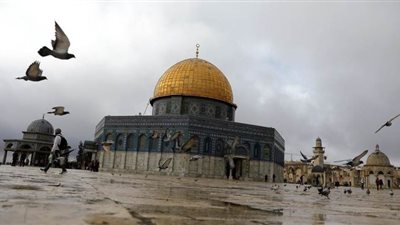 وزير إسرائيلي يطالب بمنع صلاة الجمعة بالأقصى بسبب كورونا