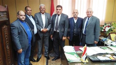 مدير زراعة البحيرة يستقبل نقيب الزراعيين لبحث مشاكلهم | صور