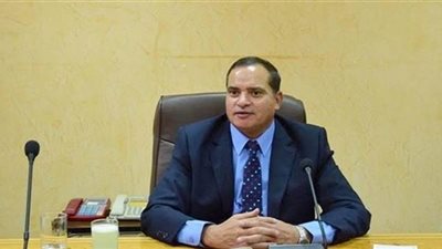 بدء التقدم لدورات منحة المعهد المصرفي لطلاب تجارة وحقوق سوهاج