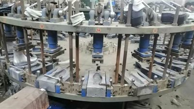 القبض على صاحبى مصنع لإنتاج أحذية رياضية مجهولة المصدر في الوايلى | صور