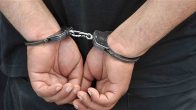 عامل يفتح النار على صديقه بسبب خلافات مادية بالدقهلية