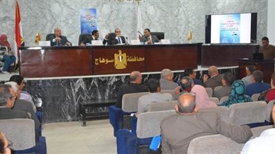 وفد منظومة شكاوى مجلس الوزراء في سوهاج لمتابعة تفعيل الربط الإلكترونى  