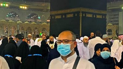 إلغاء العمرة ومنع صلاة الجمعة.. إجراءات مواجهة تفشي كورونا تطول الشعائر
