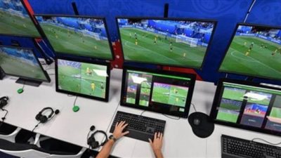 اتحاد الكرة ينتظر وصول سيارات VAR استعداداً لتطبيقه بالدوري