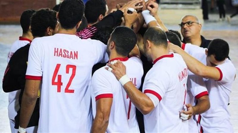 فريق كرة اليد الأول