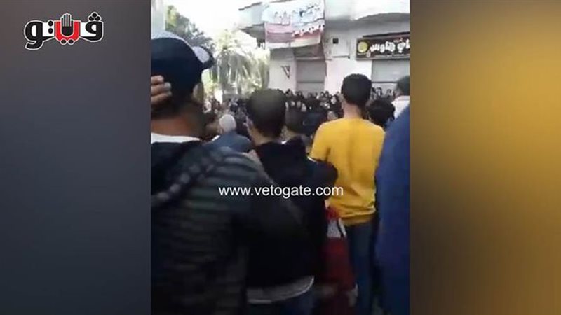 أهالي الشرقية يشيعون