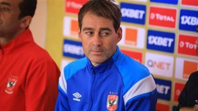 فايلر يتفقد أرضية استاد لوكاس موريبي