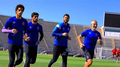 تدريبات متنوعة لحراس مرمى الأهلي قبل مواجهة صن داونز