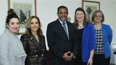 وفد من السفارة الأمريكية بالقاهرة واليهود المصريين يشيدون بترميم المعبد اليهودي