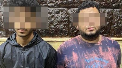 حبس شابين لقيامهما بالنصب على المواطنين باستخدام عملات مزورة بالأزبكية