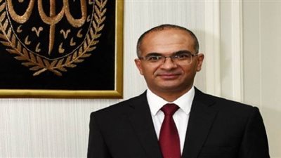 نائب وزير الإسكان يبحث مع ممثلى بنك التعمير الألمانى تحسين خدمات مياه الشرب والصرف