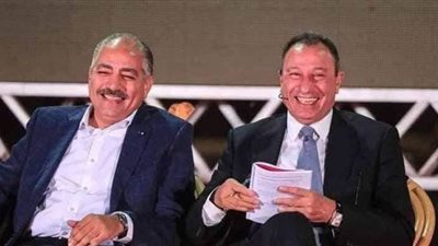 العامري فاروق يجهض محاولات الفتنة في الأهلي ويؤكد دعمه للخطيب