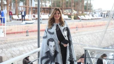 رانيا فريد شوقي ترتدي 