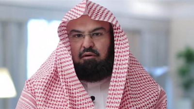 السديس: قرار تعليق العمرة مؤقت ويهدف لحماية المعتمرين