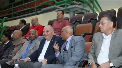 محافظ قنا يشهد نهائي كأس كرة اليد بالمحافظة | صور