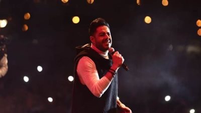 محمد حماقي يشعل حفل الجامعة الامريكية بحضور آلاف من محبيه |صور