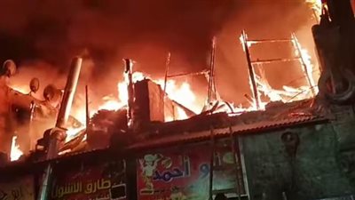 الحماية المدنية تجري عملية تبريد لـ٢٠ ورشة أحذية ومحلا تجاريا بالدرب الأحمر