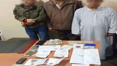 ضبط تشكيل عصابي لتزوير المحررات المرورية في القاهرة