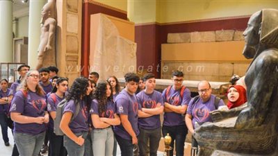 الهجرة تنظم زيارة لوفد شبابي من المصريين بكندا إلى المتحف المصري | صور