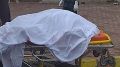 مريض نفسي يُلقي نفسه أمام قطار في محطة سكك حديد قنا