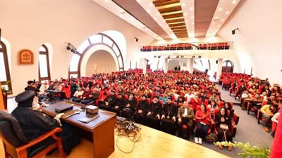 البابا تواضروس يلتقي ٢٥٠ من شباب ببا والفشن